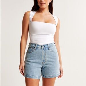 Curve Love High rise dad short 25 NWT